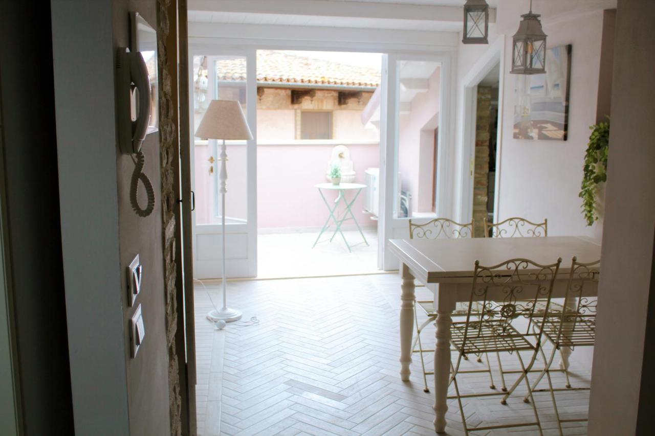 圣贝内代托-德尔特龙托La Casa Di Francesco E Rosina公寓 外观 照片